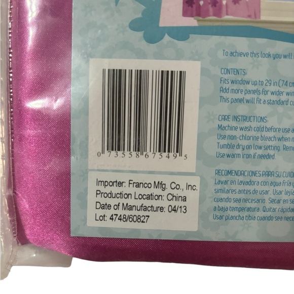 Dora the Explorer Pets ONE Window Panel (42” x 84”) Franco Mfg. - Picture 4 of 4